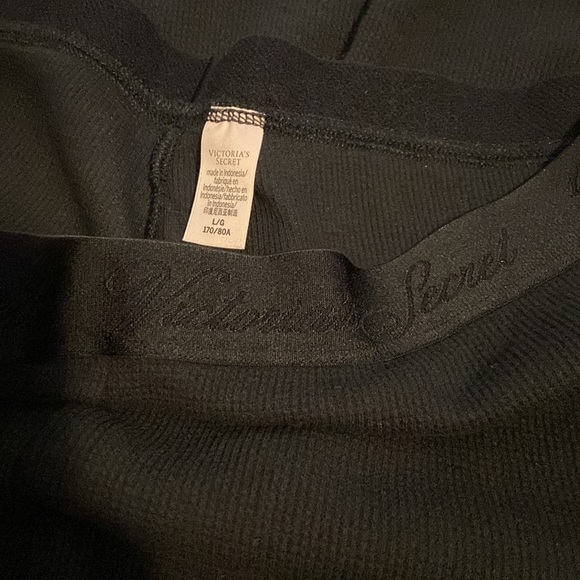 Victoria’s Secret, black, sleep set - Picture 5 of 5